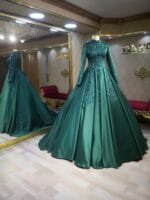 zerda-tesettür-nişanlık-kınalık-zümrüt-yeşili-saten - VznModa zerda-tesettür-nişanlık-kınalık-zümrüt-yeşili-saten