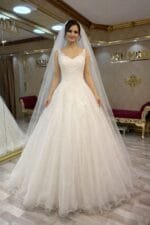 Eda gelinlik a kesim askılı - VznModa Eda-gelinlik-a-kesim-askili
