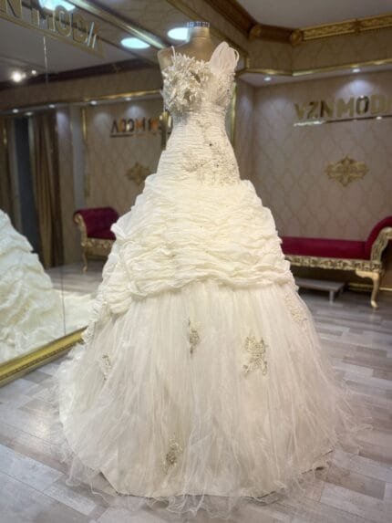 ışık-yarım-balık-gelinlik