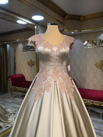 Ada-vizon-dantel-nisan-abiye-elbise-a-kesim-helen-saten