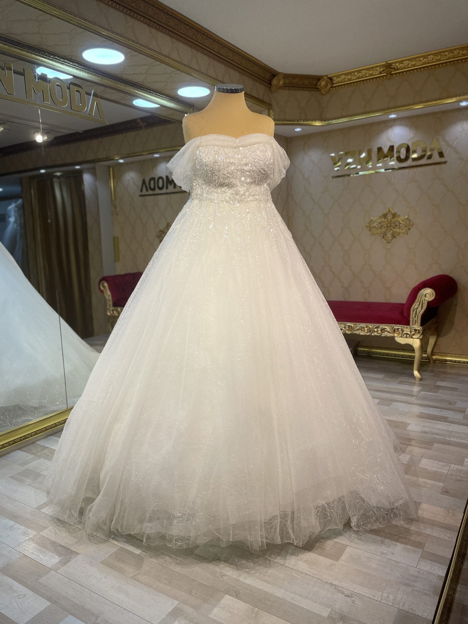 nursine helen gelinlik büyük beden - VznModa nursine-gelinlik-büyük-beden-simli-helen